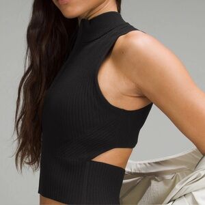 Lululemon knit top